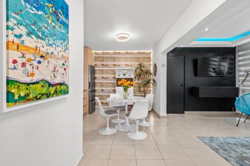 Urban Beach One-Bedroom Apartment - 4 Guests TB3