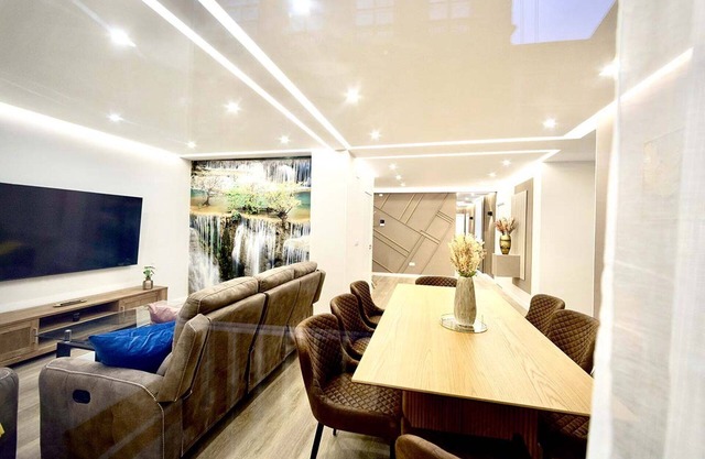 Urban Essences by Lugo Collection