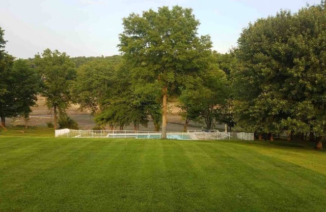 Cozy Lake Front House w. Pool near Storm King and West Point
