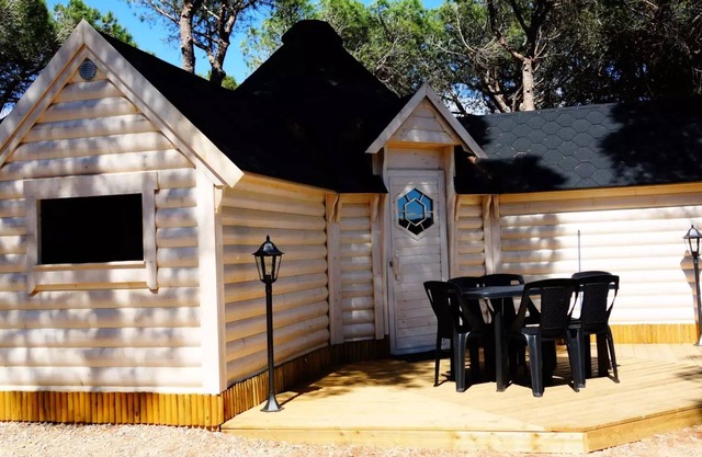 Ushuaïa Villages Camping Figurotta * - Kota, Nordic bath & Sauna + welcome gift 2 to 5 people - 2 pers. included in the tariff
