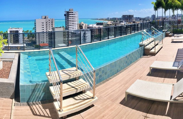 Vacanze - edf. Time apt 812, rooftop pool with panoramic views