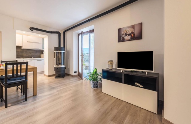 Vacation Apartment Casa Holidays Moreli with Wi-Fi, Garden & Terrace