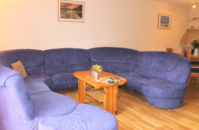 Vacation apartment/apartment for 7 guests with 90m² in Riepsdorf (11605)