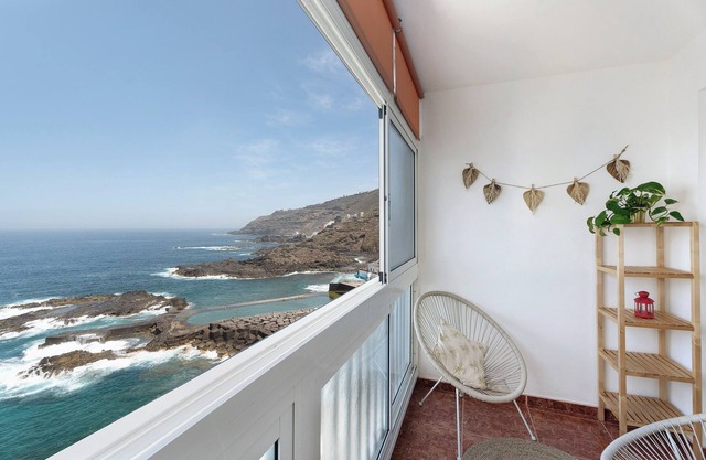 Vacation Apartment 'Apartamento Luna' with Sea View, Private Terrace and Wi-Fi