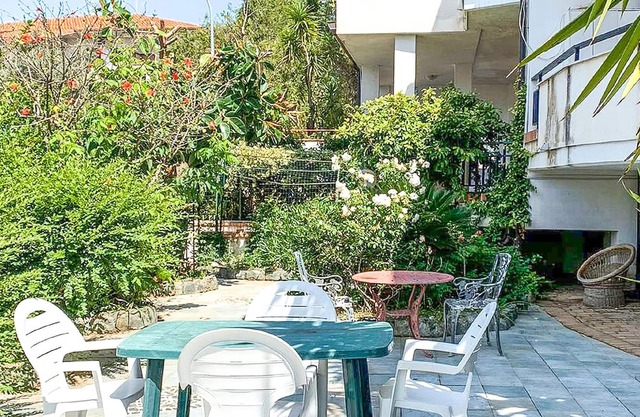 Vacation apartment with private garden and separate entrance in Montauro (Catanzaro province), on on