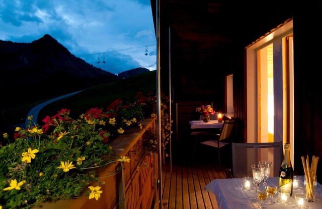 Vacation apartment Mittagspitze, 6 persons, 3 bedrooms - Aparthotel Garni Schönblick
