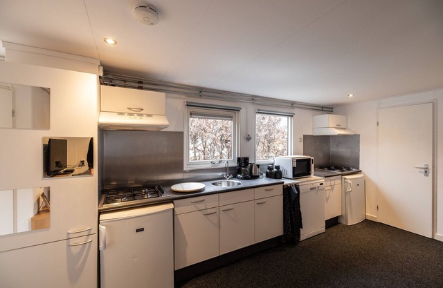Vacation bungalow 20 in wooded area (12 people)