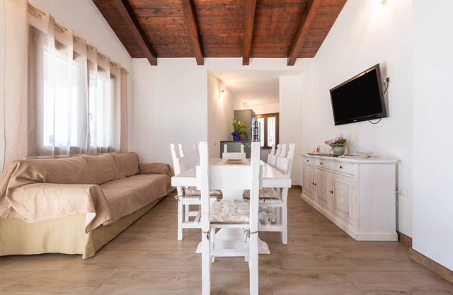 Vacation Home "Casa Giovanna" with Private Terrace, Garden & A/C