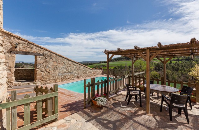 Vacation Home "El Mas" with Mountain View, Shared Pool & Wi-Fi