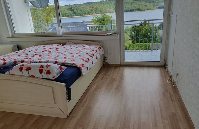 Vacation home with panoramic view of the Sorpesee - lake is only 50 meters away