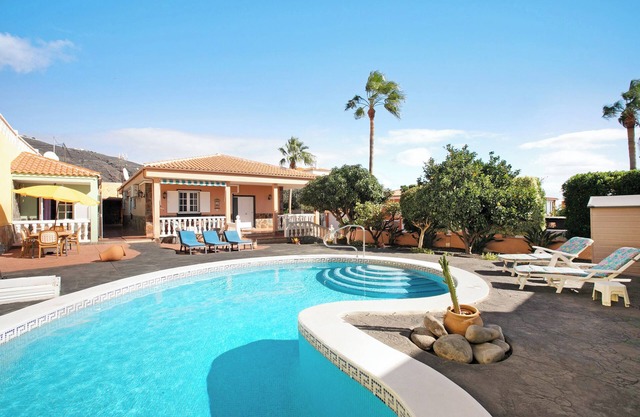 Vacation Home 'Eveas' with Private Pool, Private Terrace and Wi-Fi