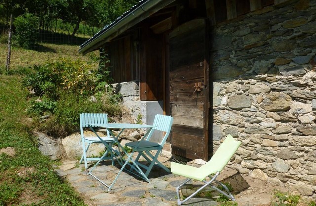 Vacation Home "Grany Authentique Maison Montagne" with Private Garden