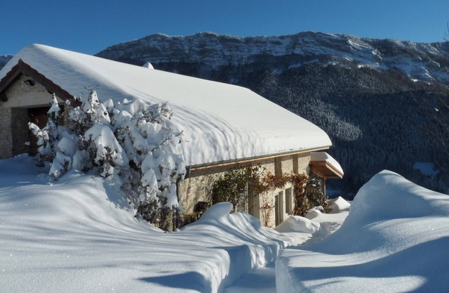 Vacation home in the Vercors completely renovated, wonderful location in the middle of nature