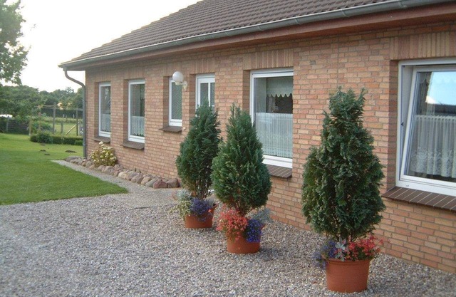Vacation Home "Whg 3 - Ferien auf einem Resthof" with Private Terrace & Wi-Fi