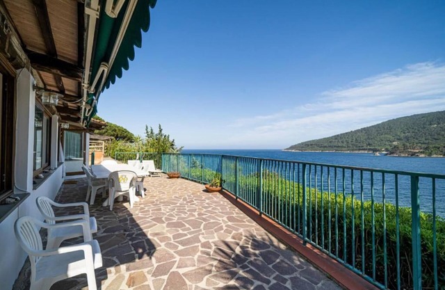 Vacation home with direct access to the beach.