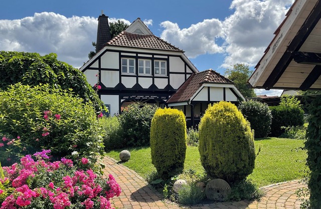 Vacation home with garden on the Weser cycle path near the Pied Piper town of Hameln