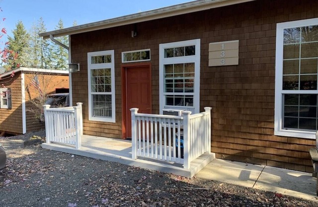 Vacation House Near Lake, Hiking Trails, Fishing and Much More.