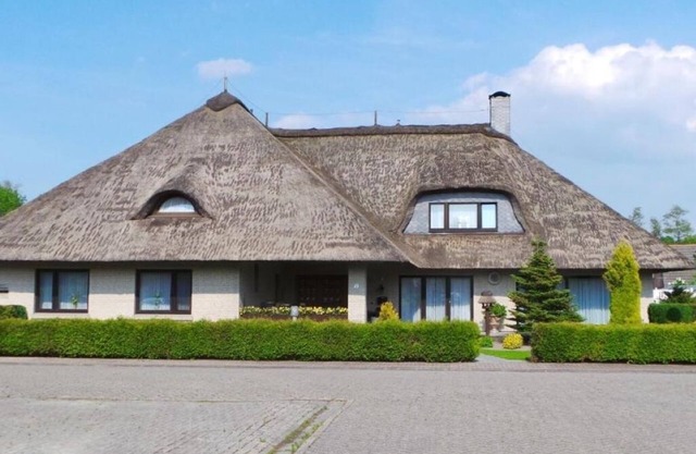 Vacation in a thatched roof house