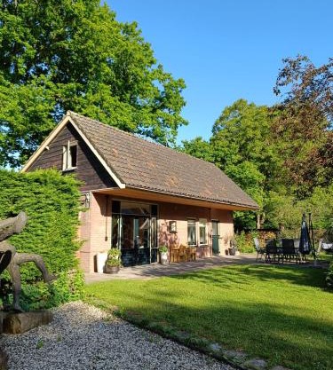 Vakantiewoning met hottub en bedstede - De Kruidenhoeve in het Reestdal