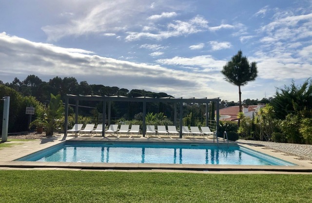 Vale do Meco Beach House - B