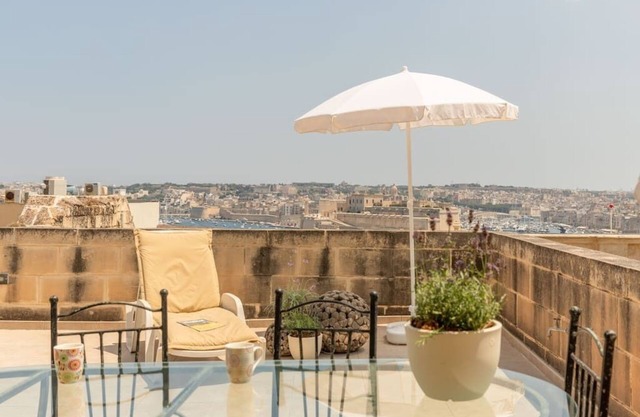 Valletta penthouse:terrace views of Grand Harbour, Central Valletta apartment, private terrace with