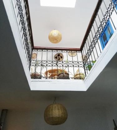 Vallparadis Pension Familiar" FIRDAUS"