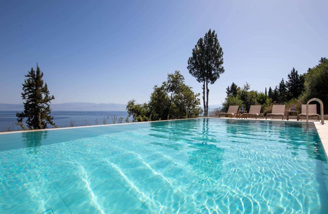 Valtes Blue - Three Bedroom Villa, Sleeps 6