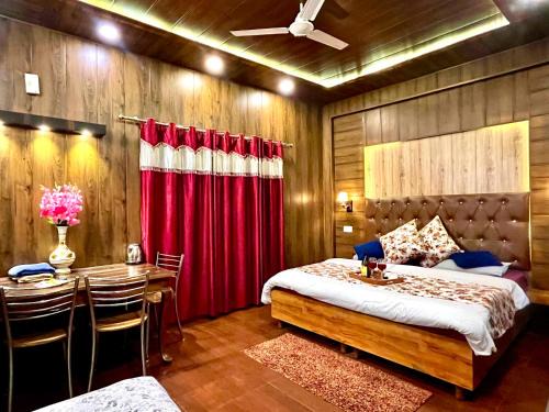 Vanshika homes Near mall road