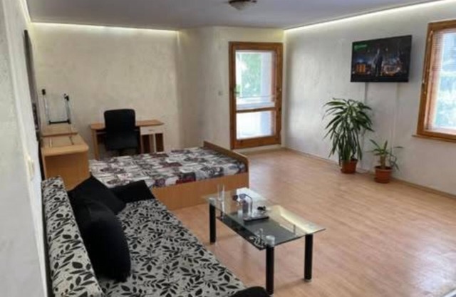 Varna Apartment - 5 minute walk from the beaches and the Sea Garden