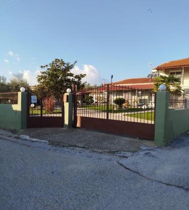 Vasiliki's Village House