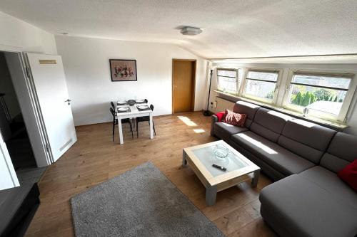 VAZ Apartments Schürmann für Monteure, Küche, WLAN, Parkplatz, Autobahnnah