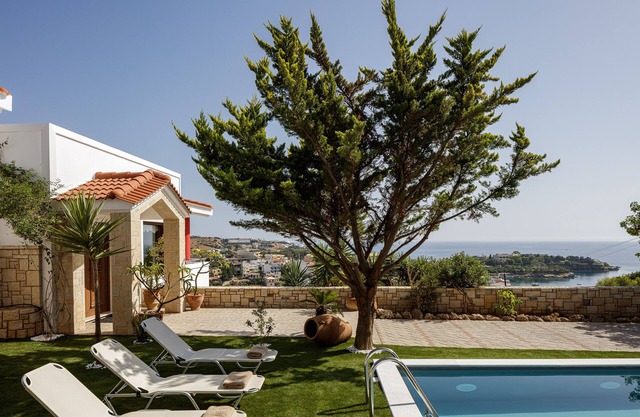 Veranda Sea View Villa, a Serene Sanctuary within walking distance to the beach