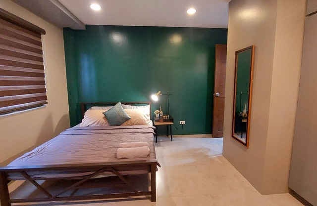 Very Central Property in Vigan Near Calle Crisologo. Family & Pet friendly!n