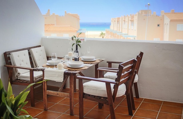 Very nice apartment in a prime location on the beach with terrace and sea view