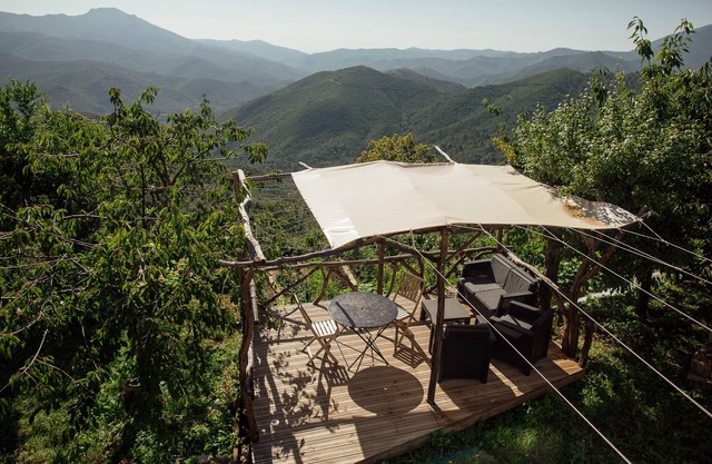 Very nice charming studio, fully equipped. quality services.