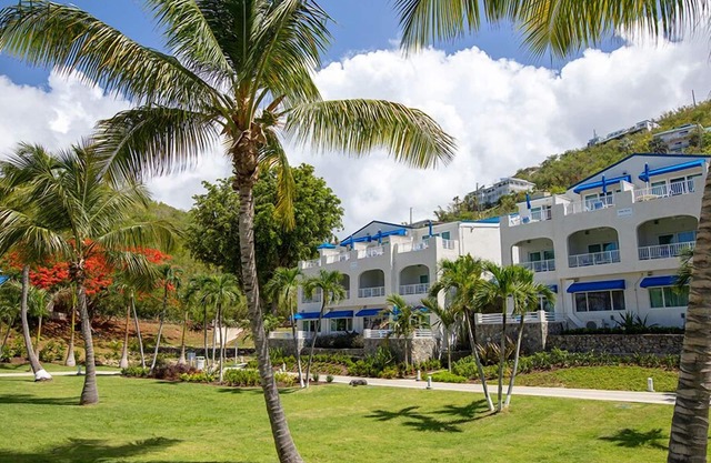 Very Romantic Secluded Beach Getaway in St. Thomas Island