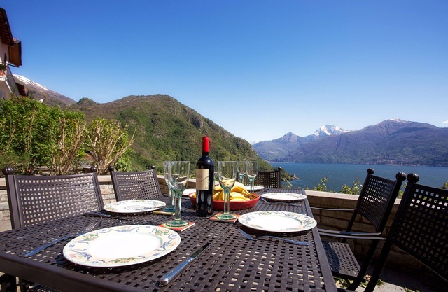 "VH-Apartment Bella Vista" Belvedere In Menaggio with pool by Italian Apartments
