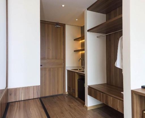 VICTOR CONDOTEL APEC 5 Sao