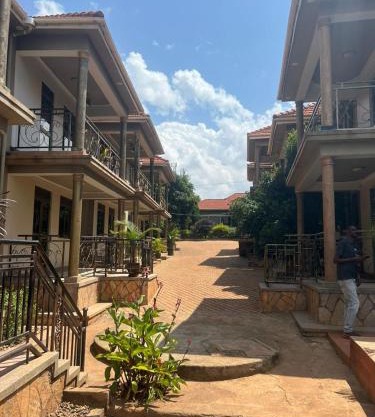 Victoria Breeze Apartments