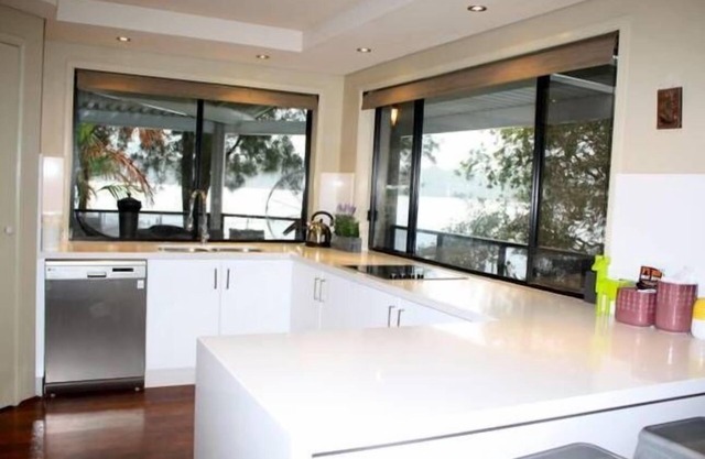 Victoria Lakeside House