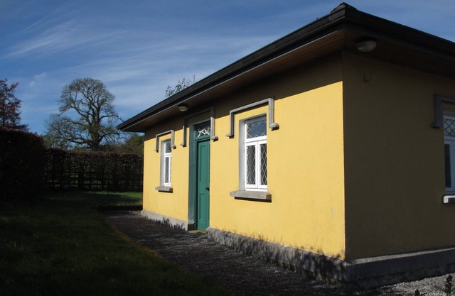 Victorian Gate Lodge in the countryside