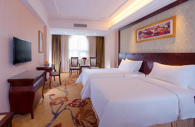 Vienna Hotel Guangzhou Shiling