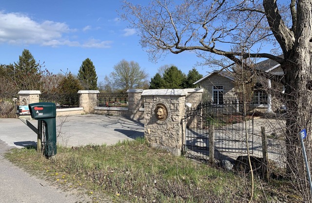 View of the Lake Ontario from your porch.