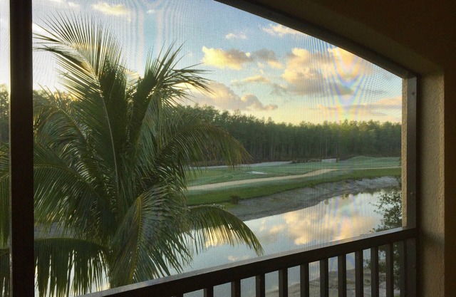 Views:Water,Golf & Preserve! 2Br/Den/Garage w/Golf (3 Month min Jan - March)