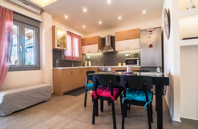 Viglaki House | Ready for stress-free holiday filled with amazing views?