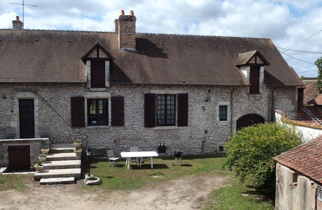 Vigneronne Farm near Chambord