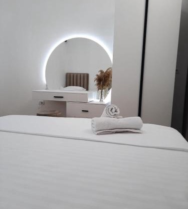 VILA PUSHIMI REGIS