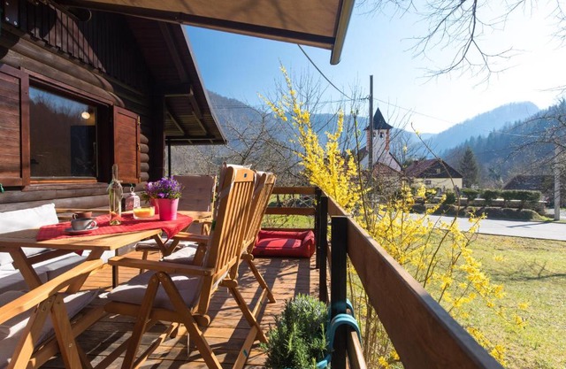 Vila Rozi, Osilnica - vacation house Pr' Vili Rozi