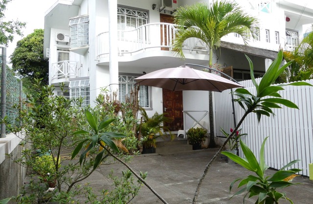 VILLA 2 MINUTES FROM THE BEACH AND THE MONTCHOISY GOLF