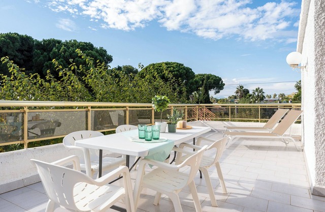 Villa 30 m from the beach Cambrils with Sea View, Wi-Fi, Terraces & Garden